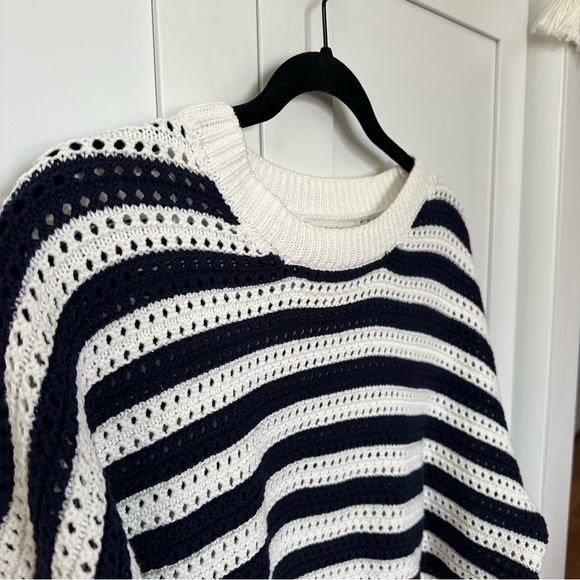 Striped Cropped Sweater - Picture 3 of 5